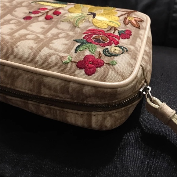 Christian Dior Authentic Embroidered Wristlet - Picture 5 of 7